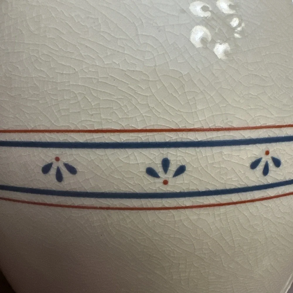 PITCHER VTG Lillian Vernon 